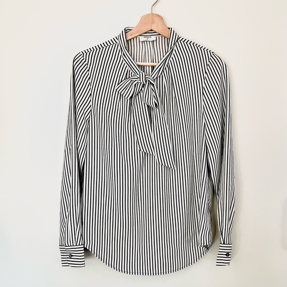 UNTUCKit Tops - women’s tie neck business casual blouse